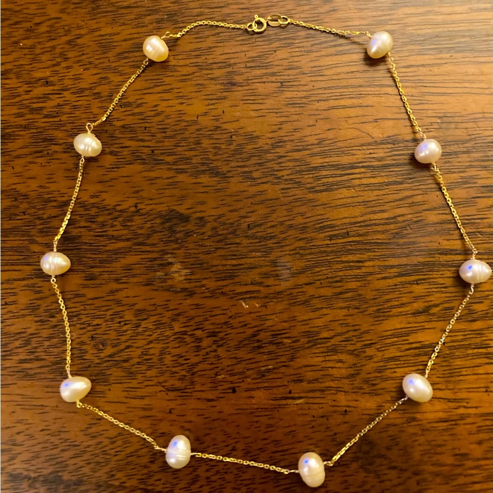 14 k gold and Fresh Water Pearl chain.